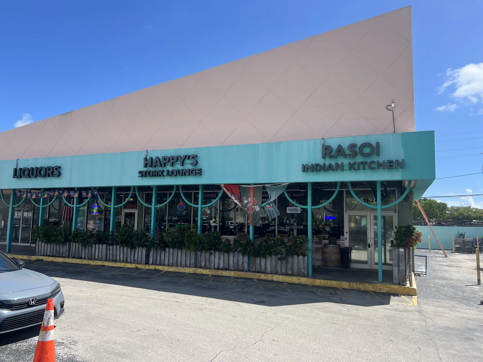 Happy’s Stork Lounge and Rasoi Indian Kitchen storefront at 1624 79th Street Causeway, North Bay Village, September 16, 2026