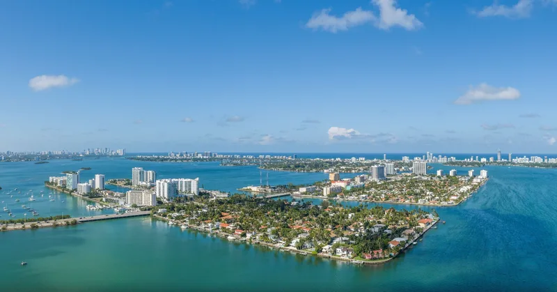 Aerial view of North Bay Island homes in the foreground, with Harbor Island and Treasure Island beyond