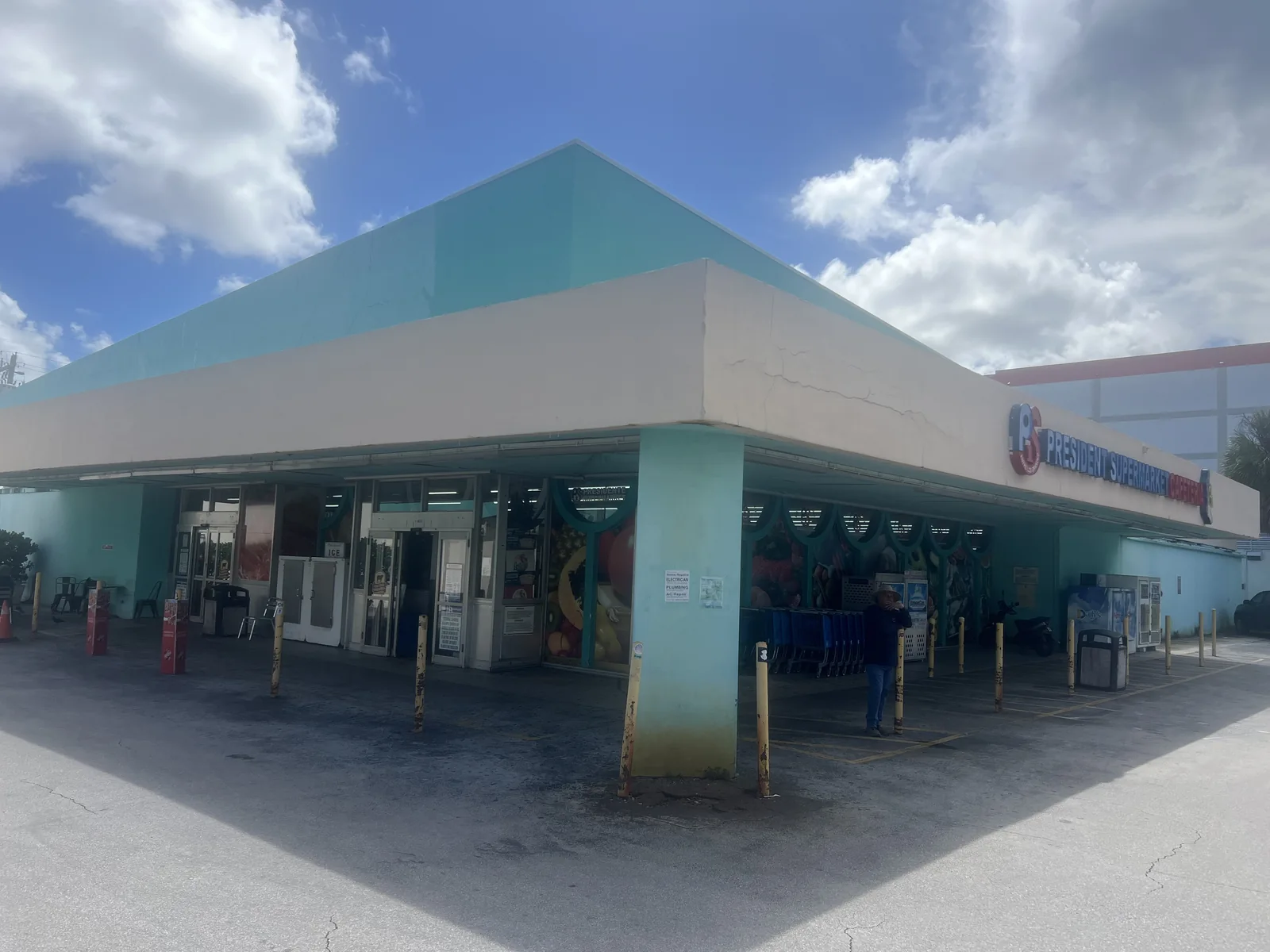 Presidente Supermarket storefront at 1600 79th Street Causeway, North Bay Village, September 16, 2026